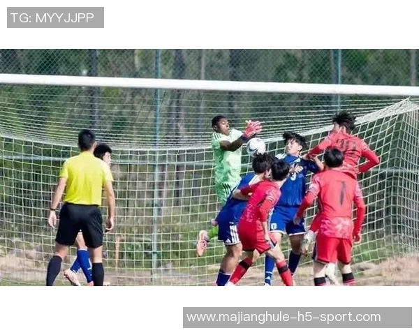 李宇轩助攻盛宸熙头球破门中国U15队暂时领先中国香港队1-0